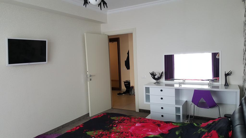 Solid House Residence Mamaia Extérieur photo
